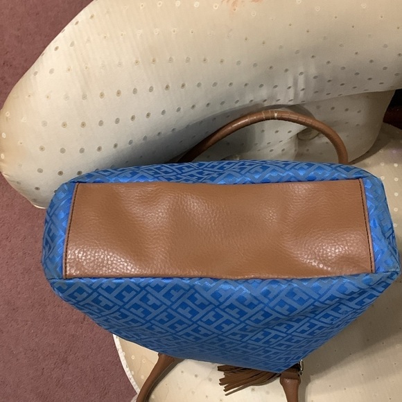 Beautiful Tommy Hilfiger tote - Picture 7 of 11